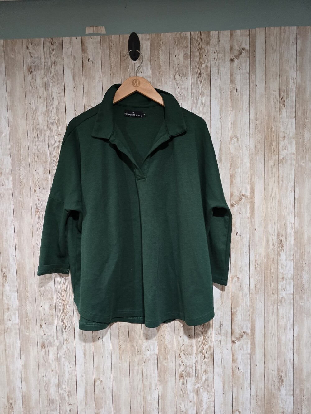 Tuckernuck Pomander Place Jaguar Green Easy Polo Swing Sweatshirt  M/L